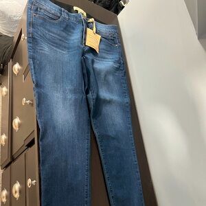 Brand New Democracy ‘Ab’  technology Ankle Length Jeans. Size 14